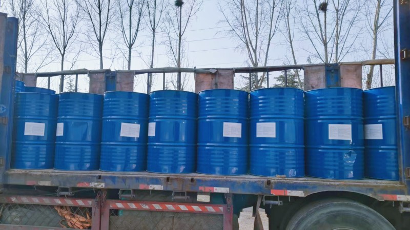 德源甘油的出貨現(xiàn)場(chǎng).jpg